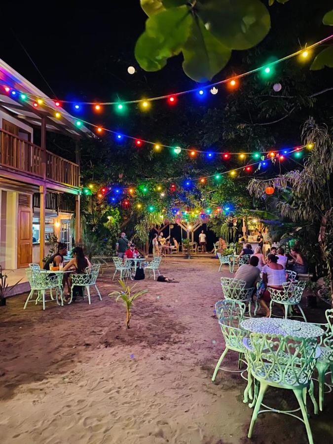 El Hostel Del Patio トルトゥゲーロ エクステリア 写真